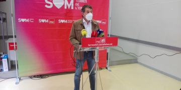 El PSC denuncia que la fibra òptica no arriba a les indústries del moble de la Sénia