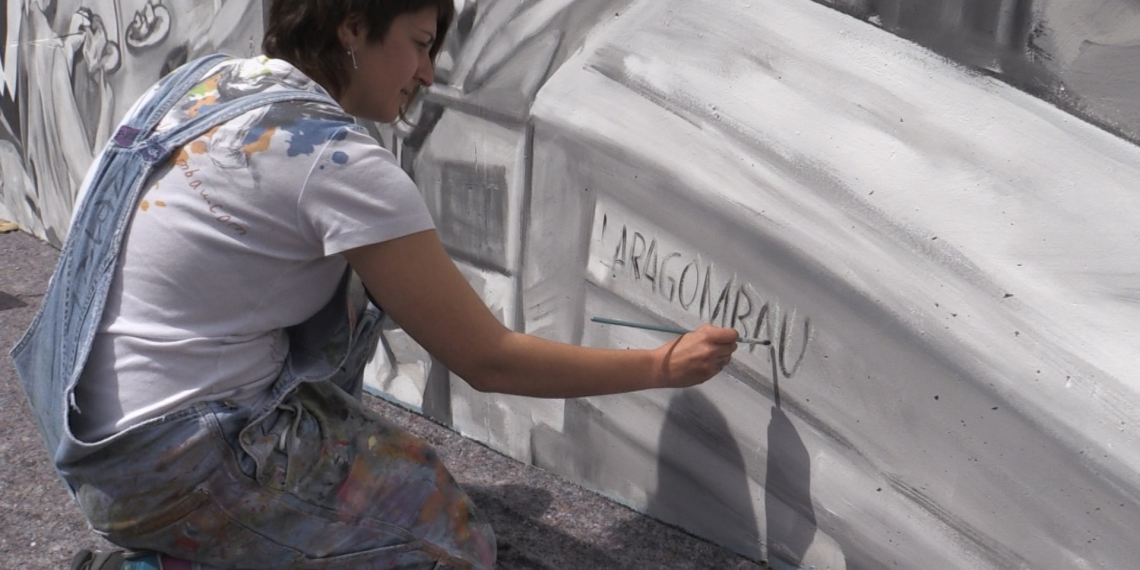 ‘Les incomptables’ dones treballadores representades en un mural de l’artista Lara Gombau al Mas de Barberans