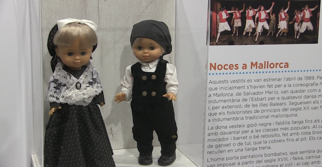 L’exposició ‘Vestits per ballar’ arriba a Tortosa amb el Recercat