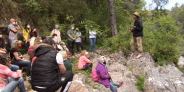 Un centenar de participants s’immergeixen en les instal·lacions artístiques efímeres dels Ports