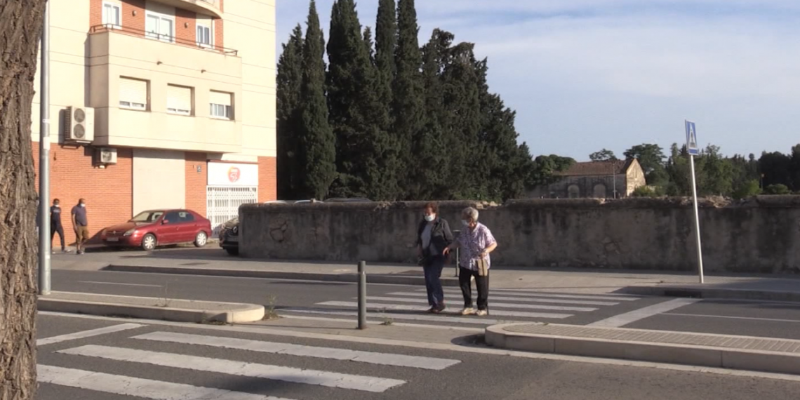 Veïns i comerciants denuncien la inseguretat vial de l’avinguda dels Ports de Tortosa a Roquetes