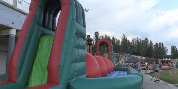 Gimcana d’inflables juvenils a Sant Carles de la Ràpita