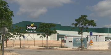 Florette inicia la producció d’amanides a la nova fàbrica de Tortosa