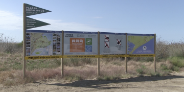 Amposta inicia una campanya per al bon ús de la platja dels Eucaliptus