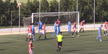 El Club Deportiu La Cava celebra 90 anys amb un partit contra el Nàstic (0-5)