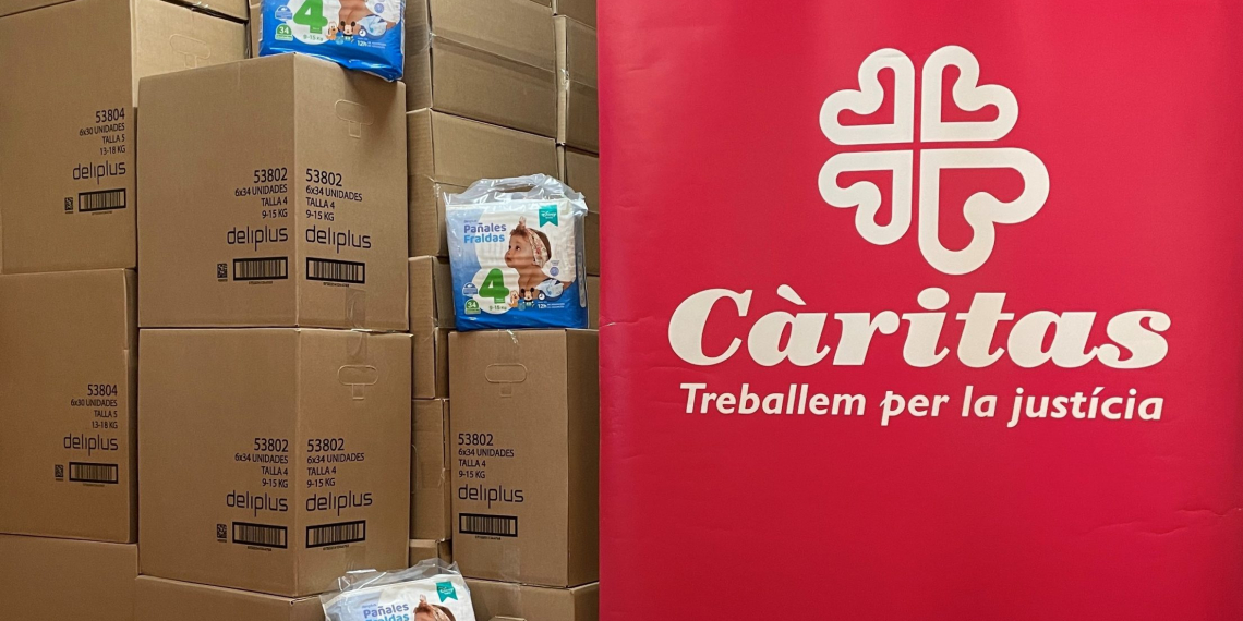 Càritas Tortosa rep en donació 774.000 bolquers d’una empresa de Tarragona