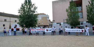 Tots Som Poble denuncia el canvi de nom d’una plaça d’Amposta per  “enaltir la festa dels bous”