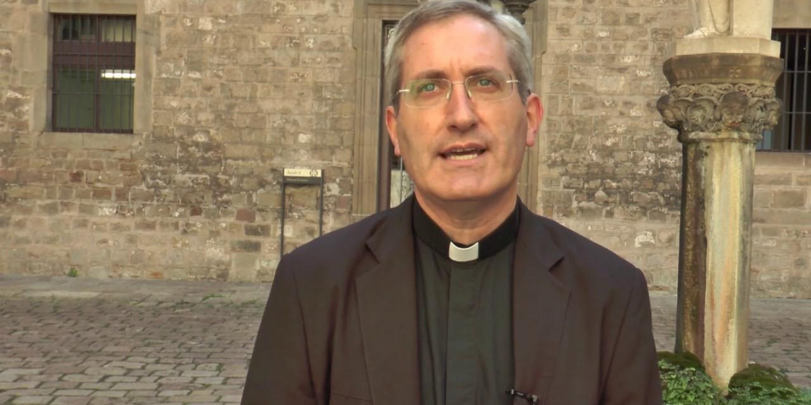 Javier Vilanova, portador de l’estandard de la processó de la Cinta