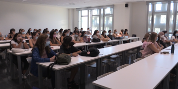 Els alumnes tornen a l’aula en el nou curs universitari a l’Ebre