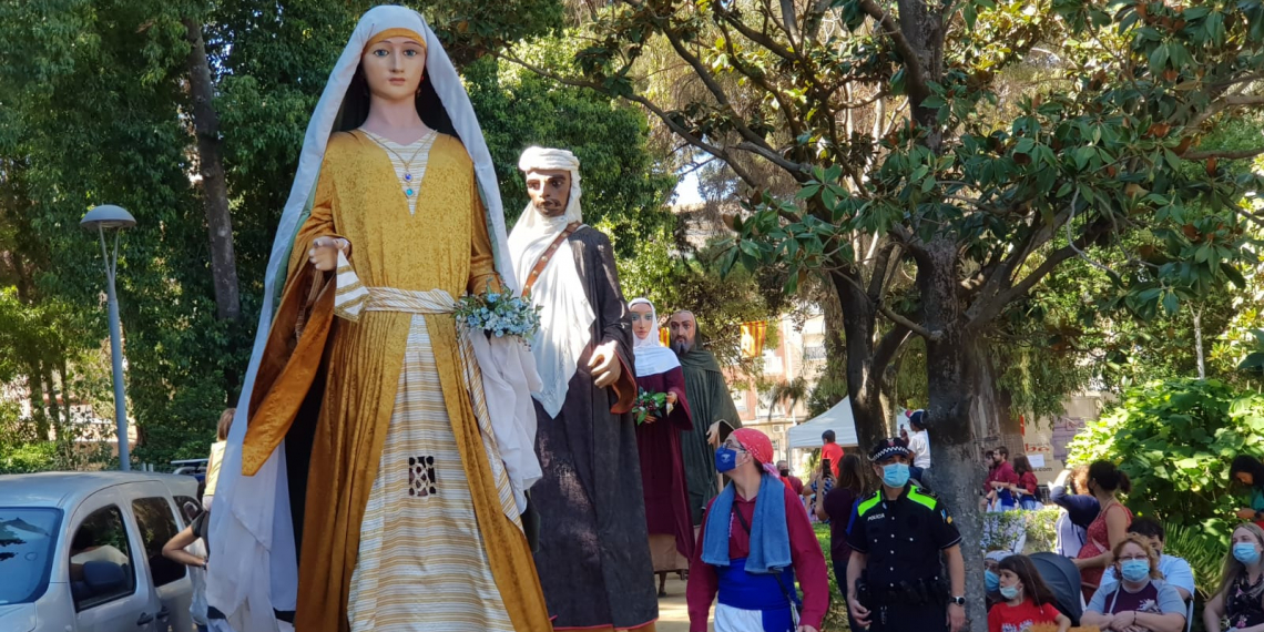 Traspàs i rebuda a Tortosa del títol de XXXIII Ciutat Gegantera de Catalunya