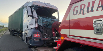 Dos accidents obliguen a tallar l’AP-7 a l’Ametlla de Mar