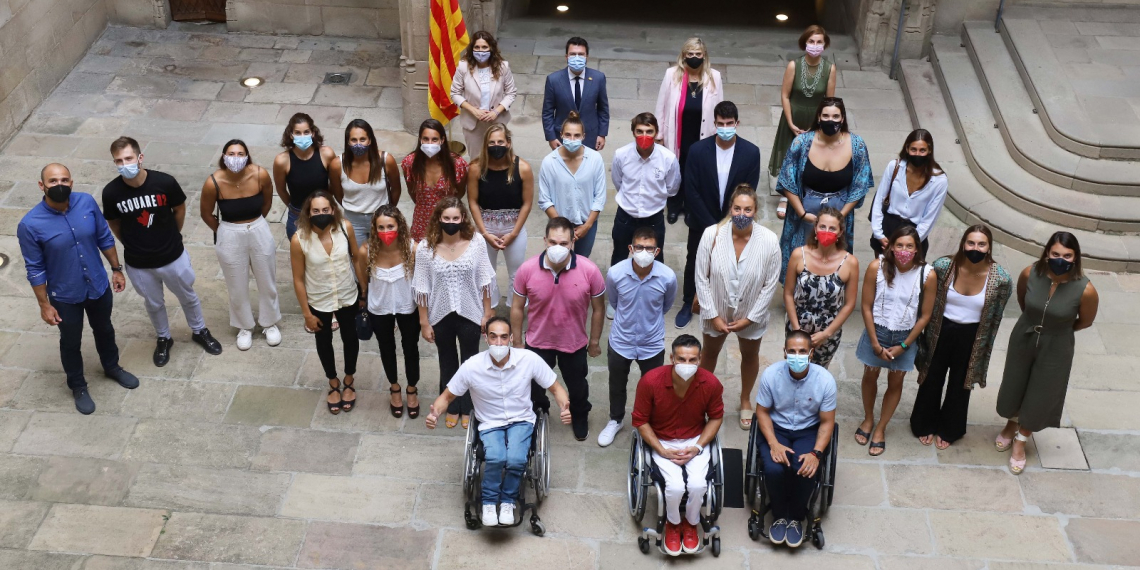 Aina Cid i Yassine Ouhdadi, entre els esportistes catalans rebuts al Palau de la Generalitat