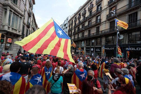 ANC i Òmnium exigeixen al Govern que “faci la independència”