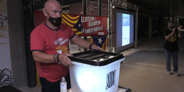 Acte de reconeixement a les persones que van possibilitar el referèndum l’1-O