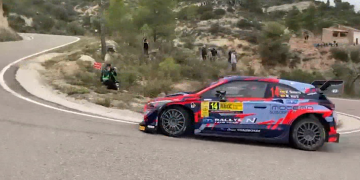 El RallyRACC Catalunya Costa Daurada viu avui una especial a Riba-roja d’Ebre