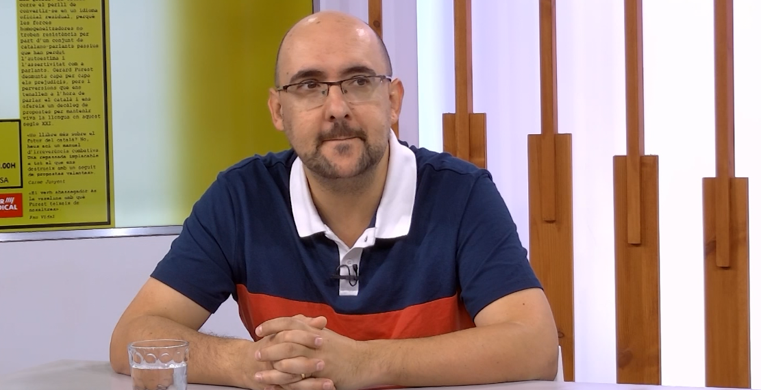 Gerard Furest presenta a Tortosa el seu ‘Decàleg irreverent per a la defensa del català’