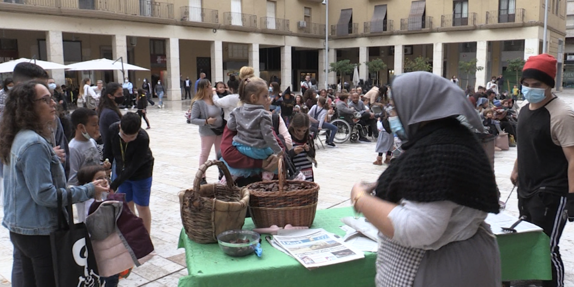 Tortosa es vesteix d’una diada de Castanyada i Halloween