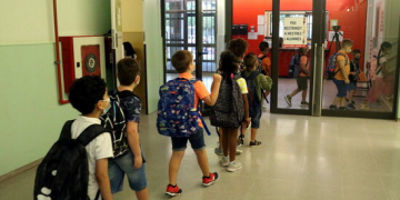 Baixen a 191 els grups escolars confinats i hi ha un centre tancat a la Terra Alta