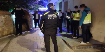 Una operació policial en locals d’oci nocturn acaba amb un detingut i 19 infraccions per drogues a Tortosa