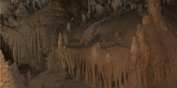 El Baix Ebre declara les Coves de Benifallet Bé Cultural d’Interès Local