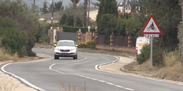 La Diputació ampliarà la carretera entre Roquetes i els Reguers amb un carril bici