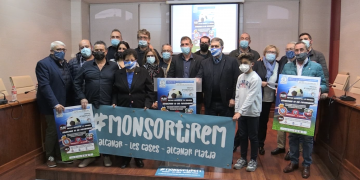 L’Estadi Municipal de La Devesa de La Ràpita acull un partit solidari entre el RCD Espanyol B i el CF Alcanar