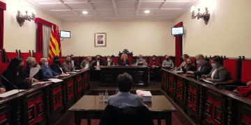 El ple de Tortosa reclama per unanimitat la recuperació del trens AVANT