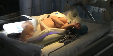 L’HTVC presenta dos llibres pel dia del Dia Mundial de l’Infant Prematur