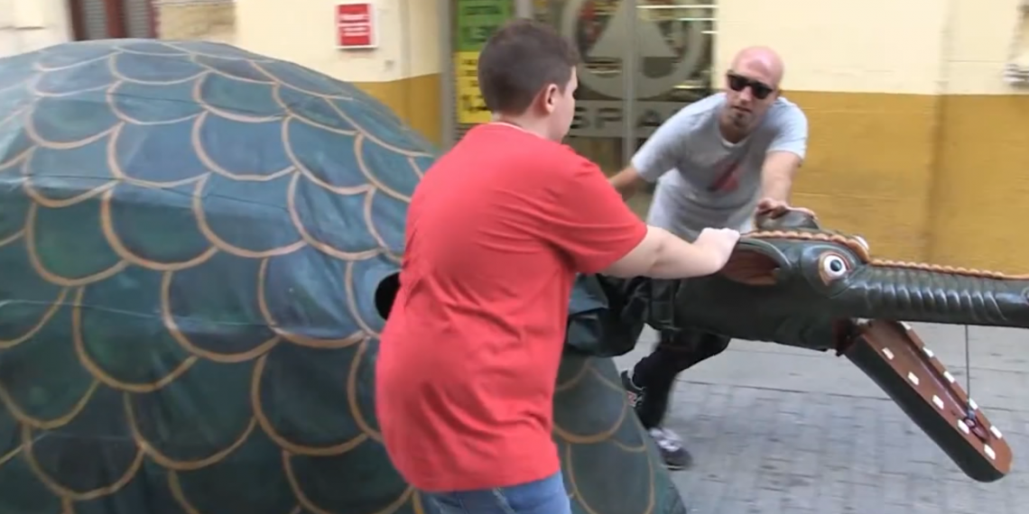 Tortosa incorpora el ‘Festivitas Bestiarum’ en la celebració del Cucafera Folk