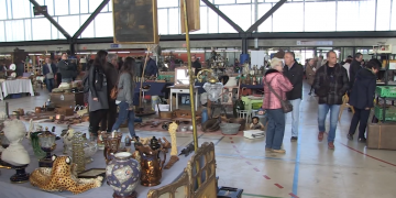 Torna la fira d’antiguitats ‘TortosAntic’, amb prop de 15.000 peces