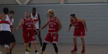 El CB Cantaires-Tortosa lidera el grup novè de la Tercera Catalana amb sis partits de sis guanyats