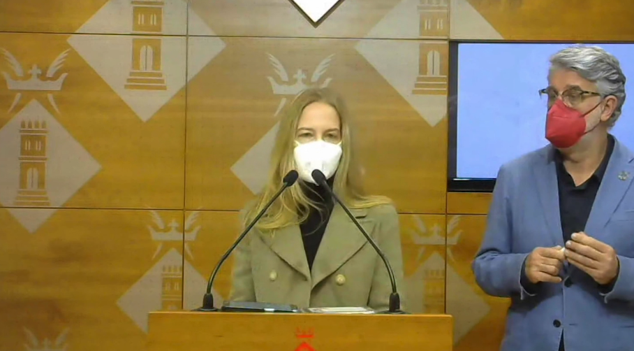 Alumnes d’onze escoles, set cors i la banda s’uneixen per cantar l’himne de Tortosa