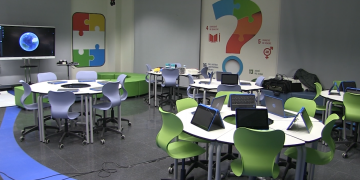 El Campus de l’Ebre inaugura una aula d’innovació pedagògica única a Catalunya