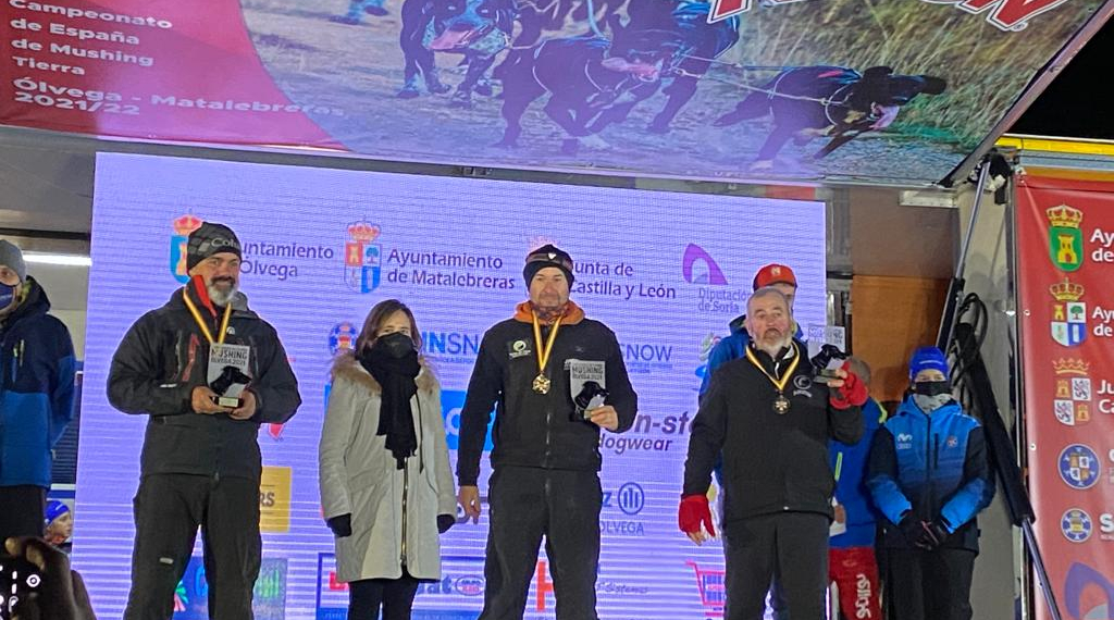 Kiko Vallespí guanya un or i un bronze a l’Estatal de Múixing sobre terra d’Ólvega