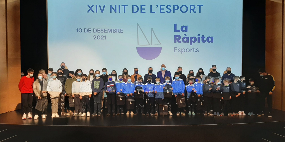 La XIV Nit de l’Esport Rapitenc reconeix onze esportistes i tres equips pels seus èxits i la seua trajectòria esportiva