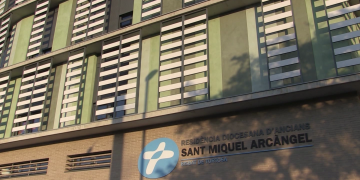 Òmicron recorda a les residències de la gent gran que encara estem en pandèmia