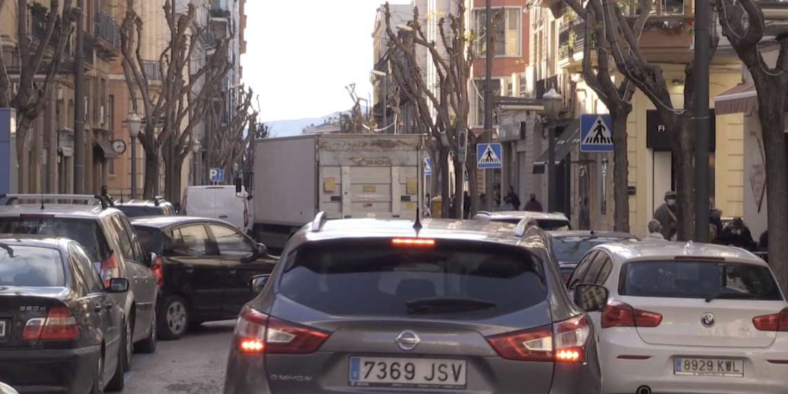 Roigé assegura que es mantindrà el 80% de l’arbrat de Cervantes