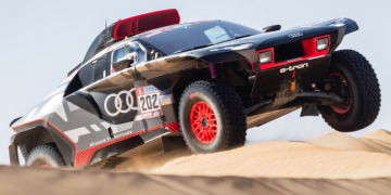 Nou triomf d’etapa de Carlos Sainz, que compta amb l’enginyer deltebrenc Joan Sebastià Navarro