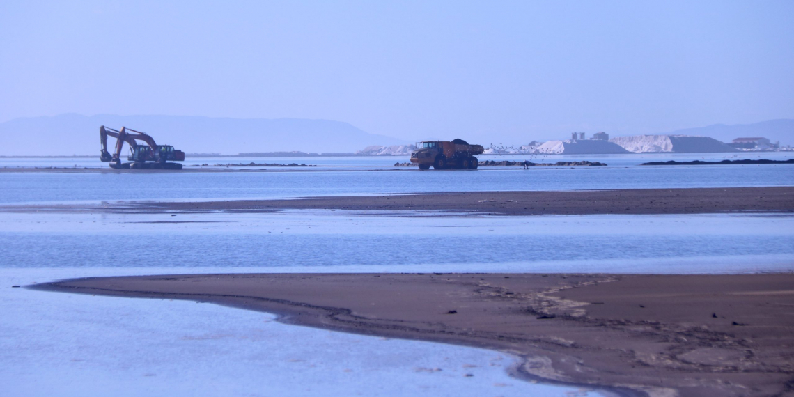 El govern espanyol autoritza finalment el moviment de sorres al Delta però admet que no s’iniciarà fins al setembre