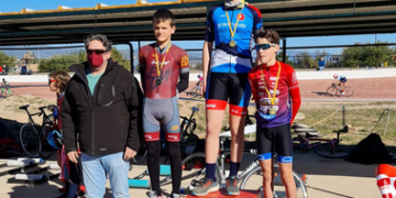 Podis de la PC Baix Ebre i de Tomàs Deosdat a la primera cita de la Lliga Catalana d’Hivern de Pista