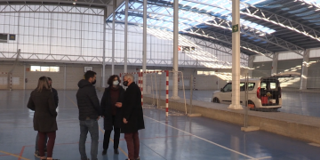 Amposta inicia la rehabilitació del sostre del pavelló 3 del complex esportiu