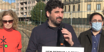 Trens Dignes i Diàspora Ebrenca reclamen la recuperació del tren Avant