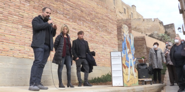 Tortosa estrena el nou passeig del Castell amb una visita guiada per l’il·lustrador Ignasi Blanch
