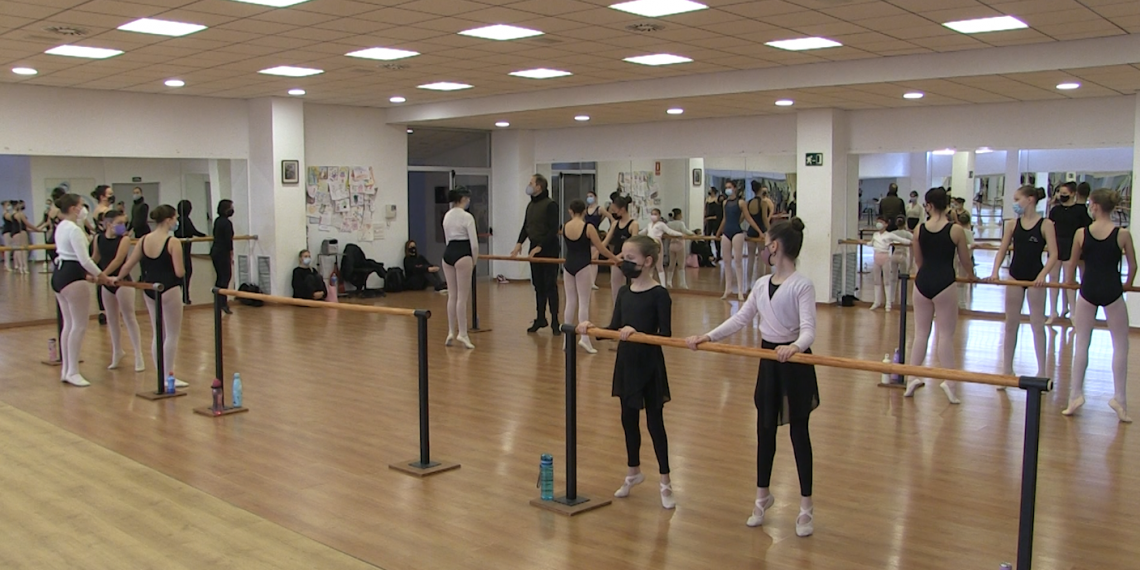 Masterclass amb Elías Garcia al centre de dansa Neus Rodés