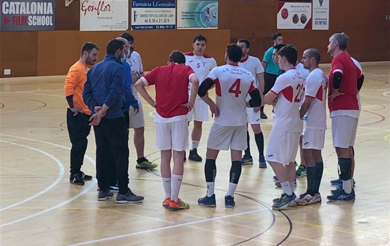 El CE Tortosa aconsegueix un gran triomf (31-29) davant l’Handbol Palautordera B