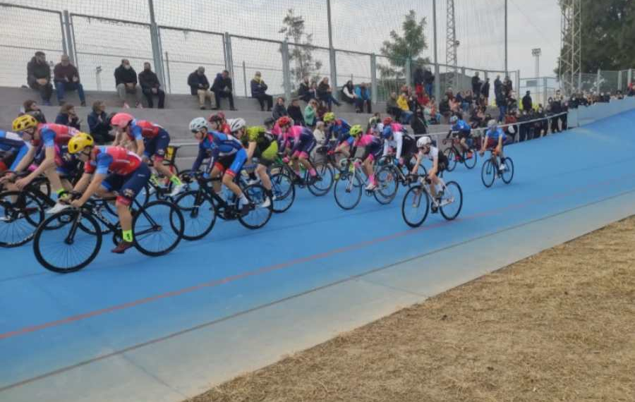 El Velòdrom de Tortosa s’omple per la Lliga Catalana de Pista