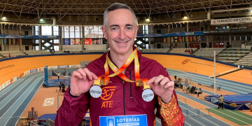 Xavi Andreu i Josep Ramon Sanahuja pugen al podi de l’Estatal d’Atletisme màster indoor