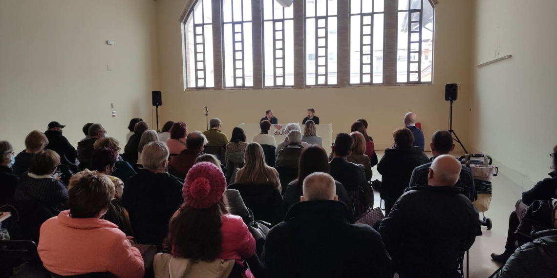 Toni Cruanyes presenta a Tortosa ‘La Vall de la Llum’, un homenatge a la generació de la guerra