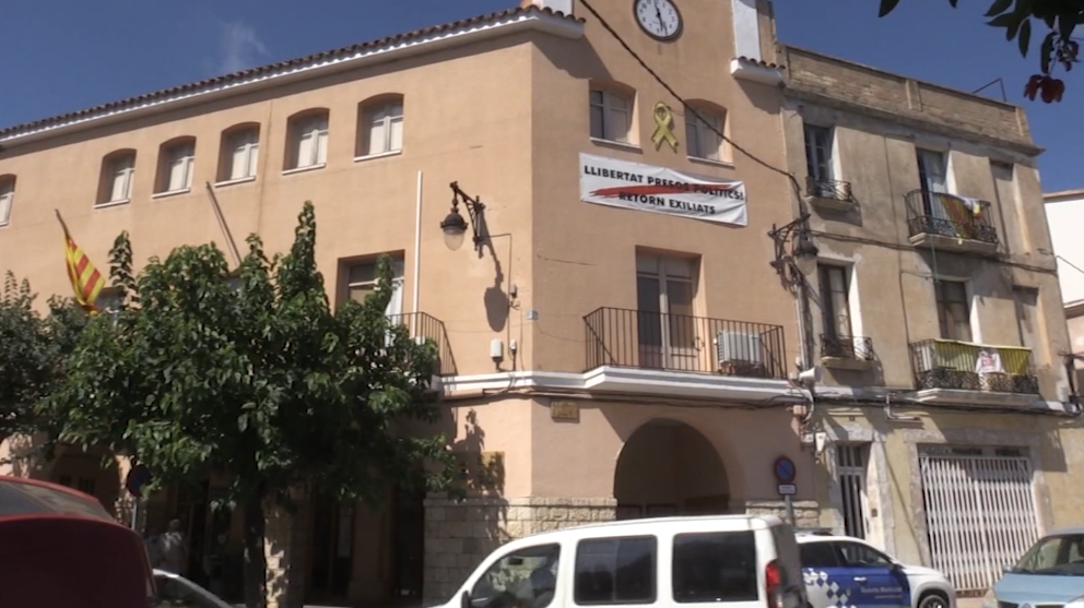 Un jutge arxiva la denúncia contra la regidora del Perelló pel parc eòlic de l’Ametlló