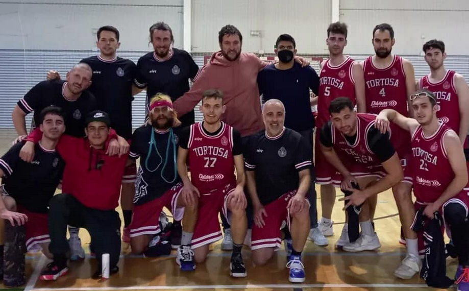 El CB Cantaires-Tortosa buscarà la catorzena victòria en catorze partits a la pista del Reus Ploms